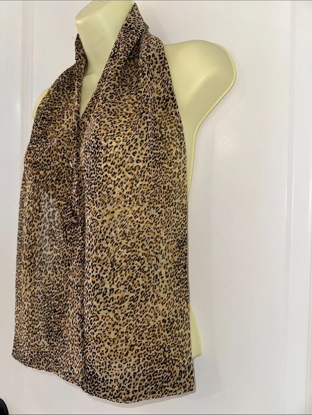 Vintage 80s Accessory‎ Institute Leopard Print Button-Front Polyester Scarf
